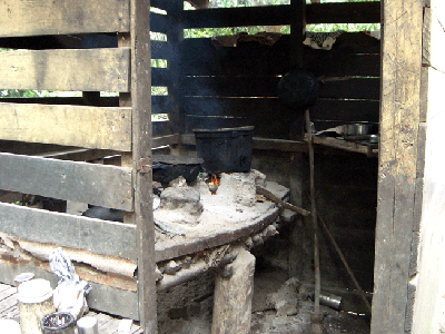 Feuerstelle im Reservat der DomRep